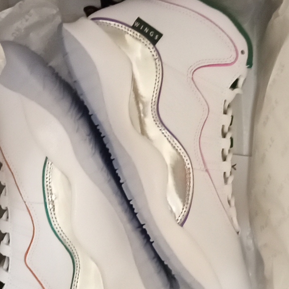 Air Jordan 10 Retro Wings - Picture 3 of 9